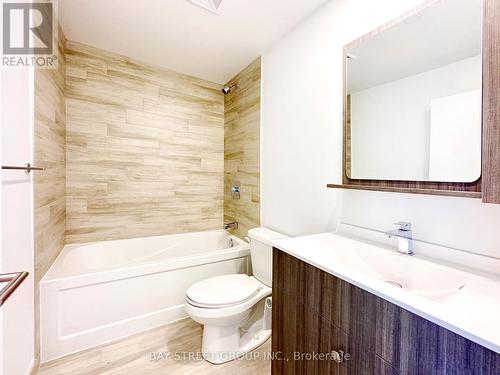 1502 - 75 Canterbury Place, Toronto, ON - Indoor Photo Showing Bathroom
