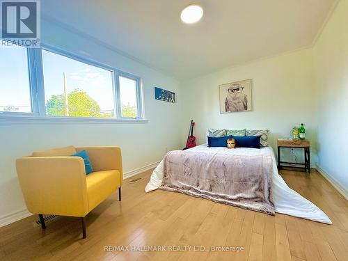 16 Gaspe Road, Toronto (Bayview Woods-Steeles), ON - Indoor Photo Showing Bedroom