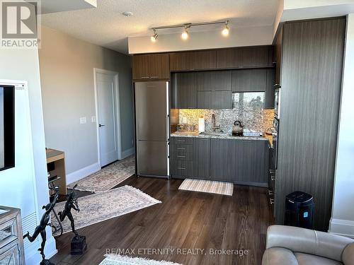 906 - 120 Harrison Garden Boulevard, Toronto (Willowdale East), ON - Indoor Photo Showing Kitchen