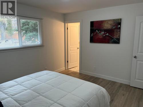 2103 Valleyview Drive, Kamloops, BC - Indoor Photo Showing Bedroom