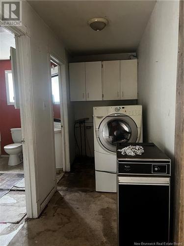 1275 St-Joseph Boulevard, Saint-Léolin, NB - Indoor Photo Showing Laundry Room