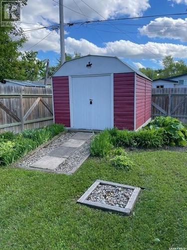 216 4Th Avenue W, Canora, SK - Outdoor