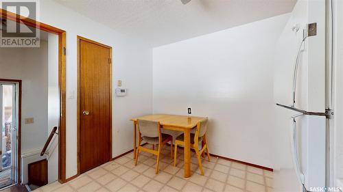 1445 Ellice Street, Regina, SK - Indoor