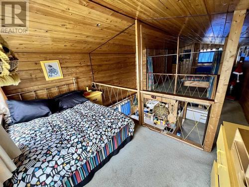 2600 Spout Lake Road, Lac La Hache, BC - Indoor Photo Showing Bedroom