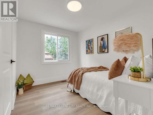 7 Cluney Place, London, ON - Indoor Photo Showing Bedroom