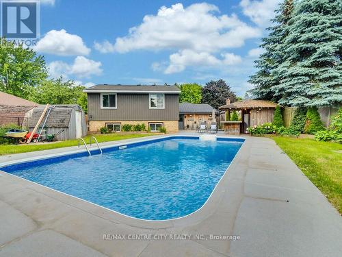 7 Cluney Place, London, ON - Outdoor With In Ground Pool