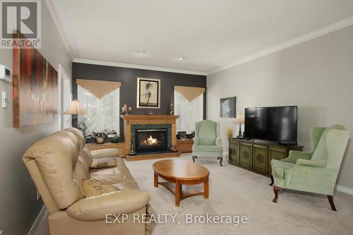 127 Glenridge Crescent, London, ON - Indoor Photo Showing Living Room With Fireplace