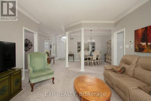 127 Glenridge Crescent, London, ON - Indoor Photo Showing Living Room