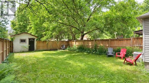 33 Yale Street, London, ON - Outdoor With Backyard