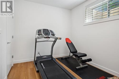 512 Bate Crescent, Saskatoon, SK - Indoor Photo Showing Gym Room