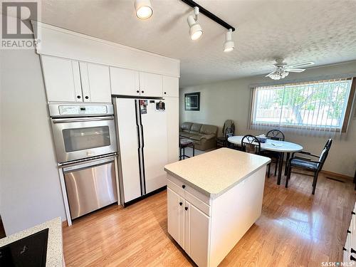 211 Ash Drive, Weyburn, SK - Indoor Photo Showing Kitchen