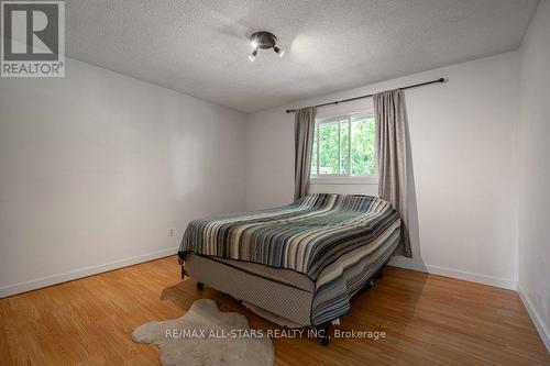 29 Helen Drive, Kawartha Lakes, ON - Indoor Photo Showing Bedroom