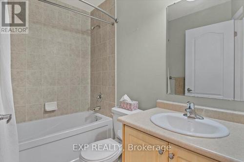 8 Milner Court, Kawartha Lakes, ON - Indoor Photo Showing Bathroom