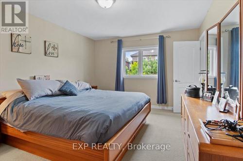 8 Milner Court, Kawartha Lakes, ON - Indoor Photo Showing Bedroom