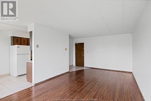 9155 Wyandotte Street East, Windsor, ON - Indoor Photo Showing Other Room