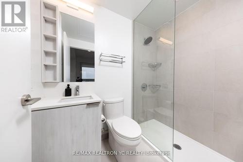 3307 - 7890 Jane Street, Vaughan, ON - Indoor Photo Showing Bathroom