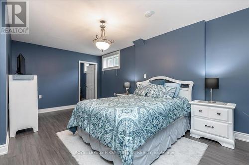 78 Fairway Crescent, Wasaga Beach, ON - Indoor Photo Showing Bedroom