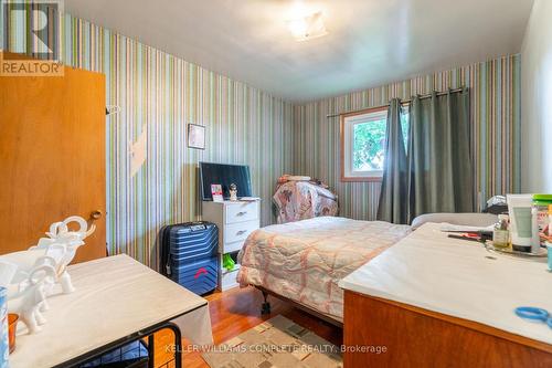139 Tolton Avenue, Hamilton, ON - Indoor Photo Showing Bedroom