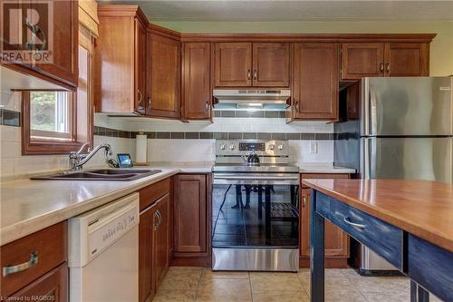 359021 East Bayshore Road, Owen Sound, ON - Indoor Photo Showing Kitchen With Double Sink