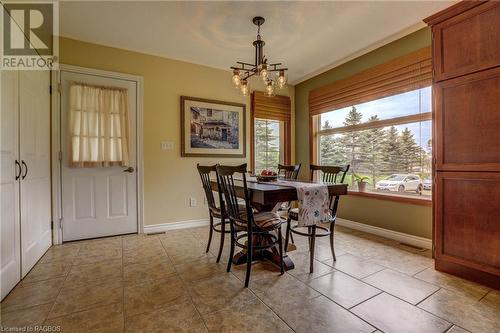 359021 East Bayshore Road, Owen Sound, ON - Indoor Photo Showing Dining Room
