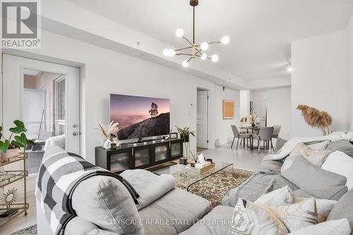 219 - 4040 Upper Middle Road, Burlington (Tansley), ON - Indoor Photo Showing Living Room