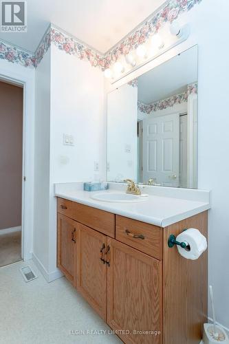 41 Axford Parkway, St. Thomas, ON - Indoor Photo Showing Bathroom