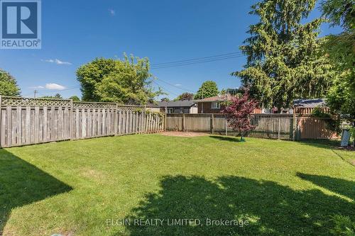 41 Axford Parkway, St. Thomas, ON - Outdoor With Backyard