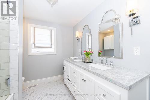 162 Victoria Street, Southwest Middlesex, ON - Indoor Photo Showing Bathroom