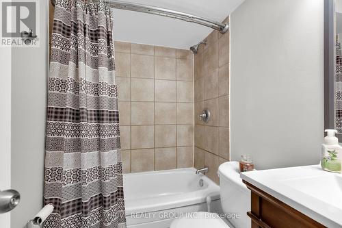 52 Renny Crescent, London, ON - Indoor Photo Showing Bathroom