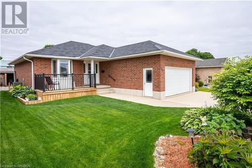 636 22Nd Avenue, Hanover, ON - Outdoor With Deck Patio Veranda