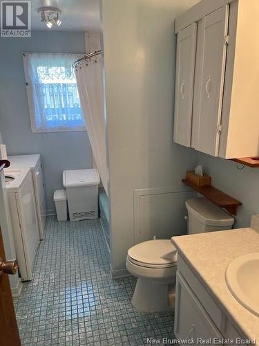 231 Goderich Street, Dalhousie, NB - Indoor Photo Showing Bathroom