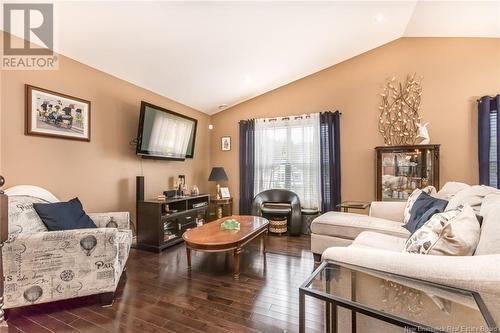 28 Carlton Drive, Quispamsis, NB - Indoor Photo Showing Living Room