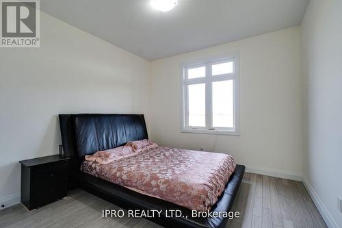 12 Hudson Drive, Brant (Brantford Twp), ON - Indoor Photo Showing Bedroom