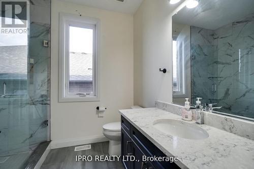 12 Hudson Drive, Brant (Brantford Twp), ON - Indoor Photo Showing Bathroom