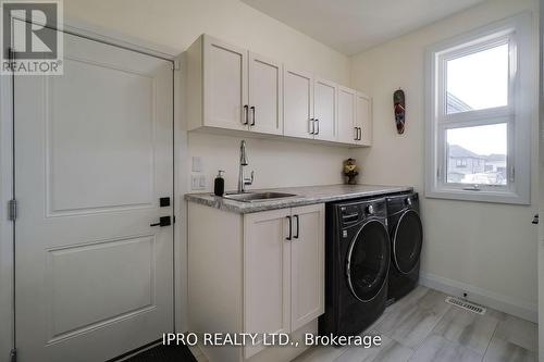 12 Hudson Drive, Brant (Brantford Twp), ON - Indoor Photo Showing Laundry Room