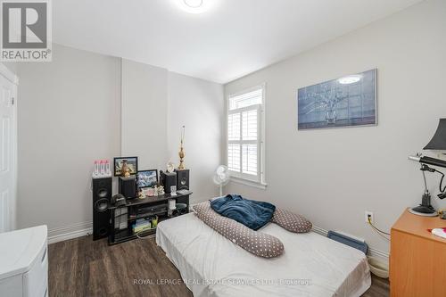 123 Market Street, Hamilton, ON - Indoor Photo Showing Bedroom