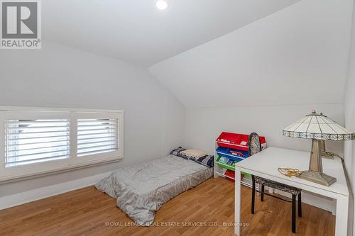 123 Market Street, Hamilton, ON - Indoor Photo Showing Bedroom