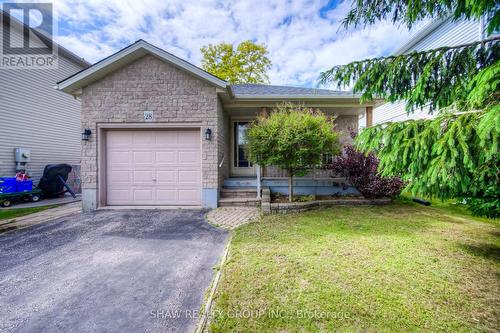 28 Peglar Crescent, Centre Wellington (Fergus), ON - Outdoor