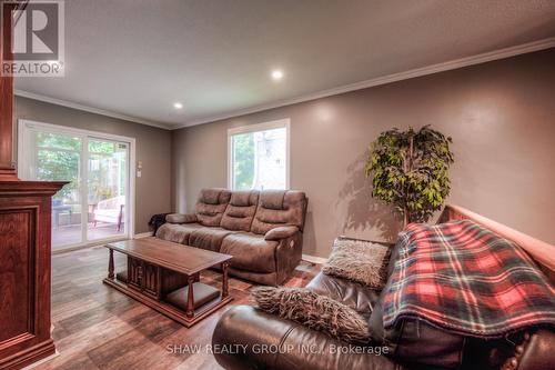 28 Peglar Crescent, Centre Wellington (Fergus), ON - Indoor Photo Showing Living Room With Fireplace