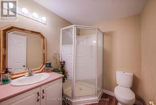 28 Peglar Crescent, Centre Wellington (Fergus), ON - Indoor Photo Showing Bathroom