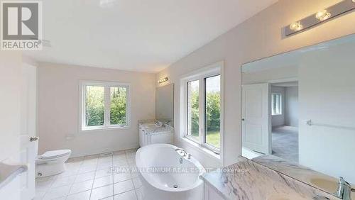 335 Leanne Lane, Shelburne, ON - Indoor Photo Showing Bathroom