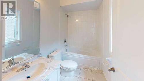 335 Leanne Lane, Shelburne, ON - Indoor Photo Showing Bathroom