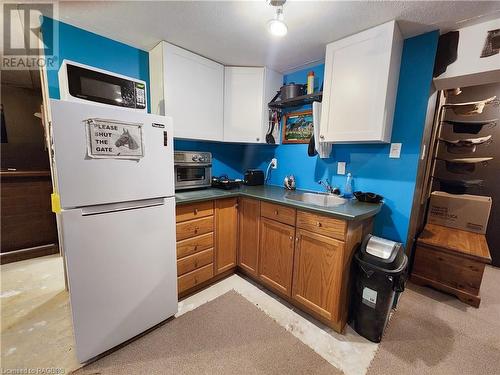 243 Spry Lake Road, Oliphant, ON - Indoor Photo Showing Kitchen