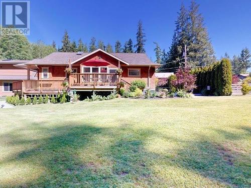 7111 Baker Street, Powell River, BC - Outdoor With Deck Patio Veranda