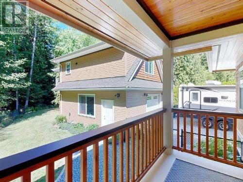 7111 Baker Street, Powell River, BC - Outdoor With Exterior