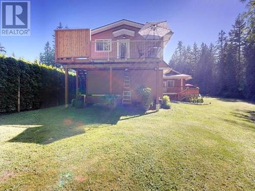 7111 Baker Street, Powell River, BC - Outdoor