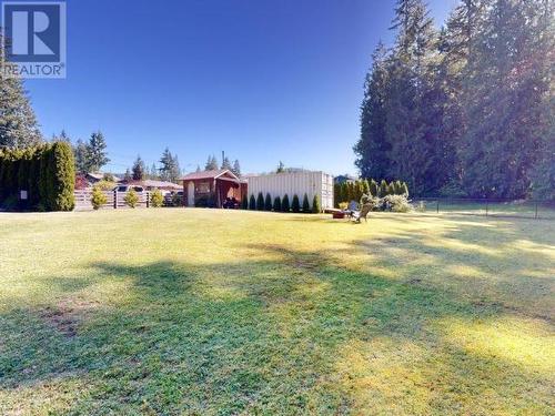 7111 Baker Street, Powell River, BC - Outdoor