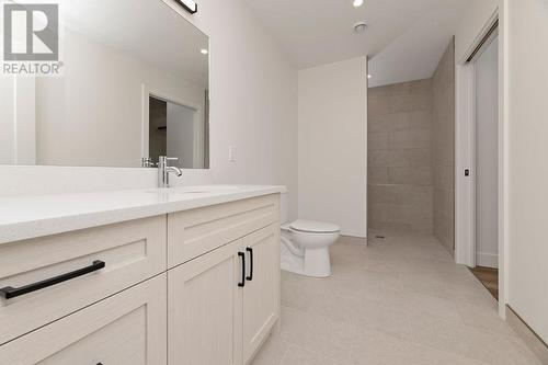 1306 Orchard  Lane, Invermere, BC - Indoor Photo Showing Bathroom