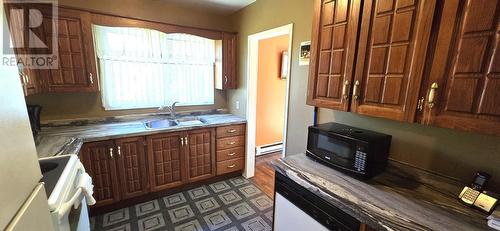 136 Winterland Road, Burin Bay Arm, NL - Indoor Photo Showing Kitchen With Double Sink