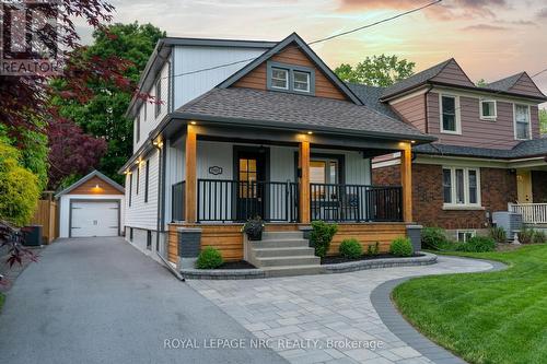 5901 Murray Street, Niagara Falls, ON - Outdoor With Deck Patio Veranda With Facade